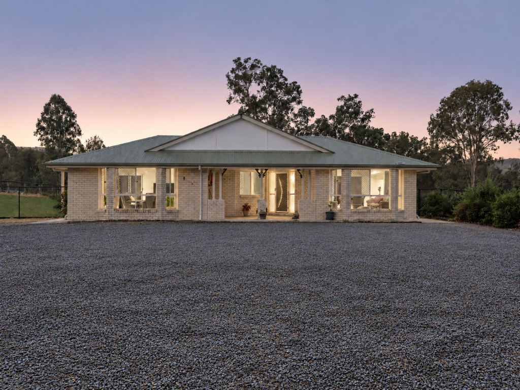 23-25 Diamantina Cir, Karalee, QLD 4306
