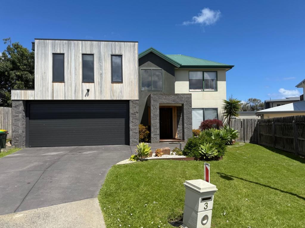 3 HALDOR PL, SAN REMO, VIC 3925