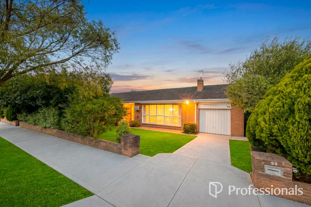 22 Amber Gr, Mount Waverley, VIC 3149