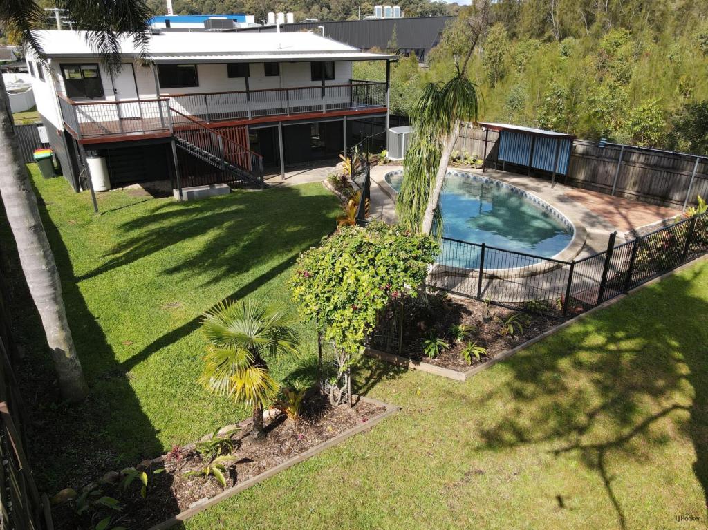 29 Reynton St, Currumbin Waters, QLD 4223