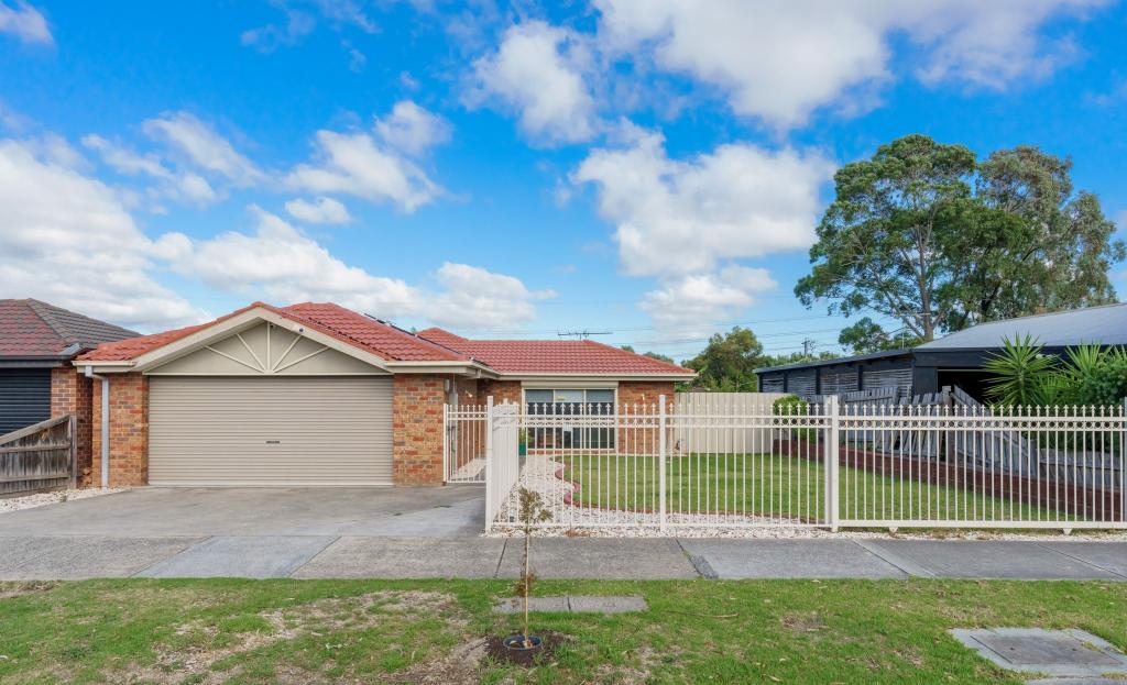 61 Monahans Rd, Cranbourne West, VIC 3977