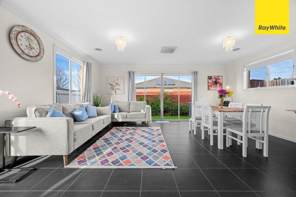 14 Harper St, Melton South, VIC 3338