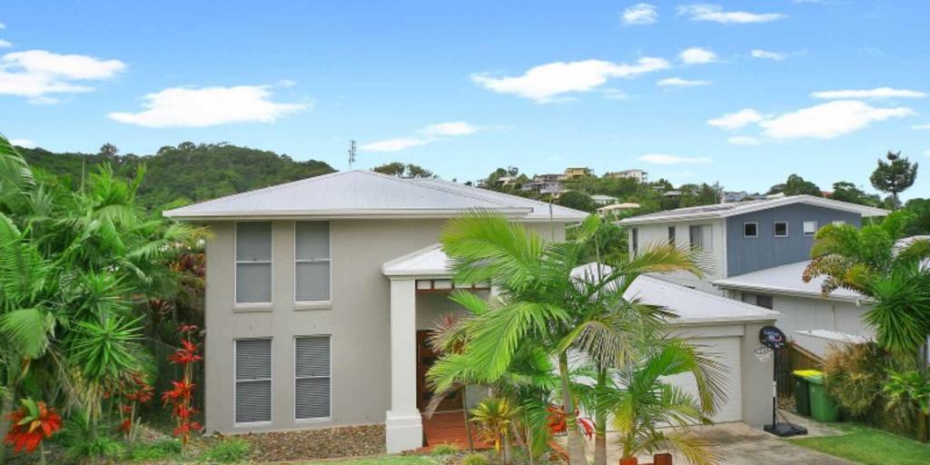 24 Tolkien Pl, Coolum Beach, QLD 4573