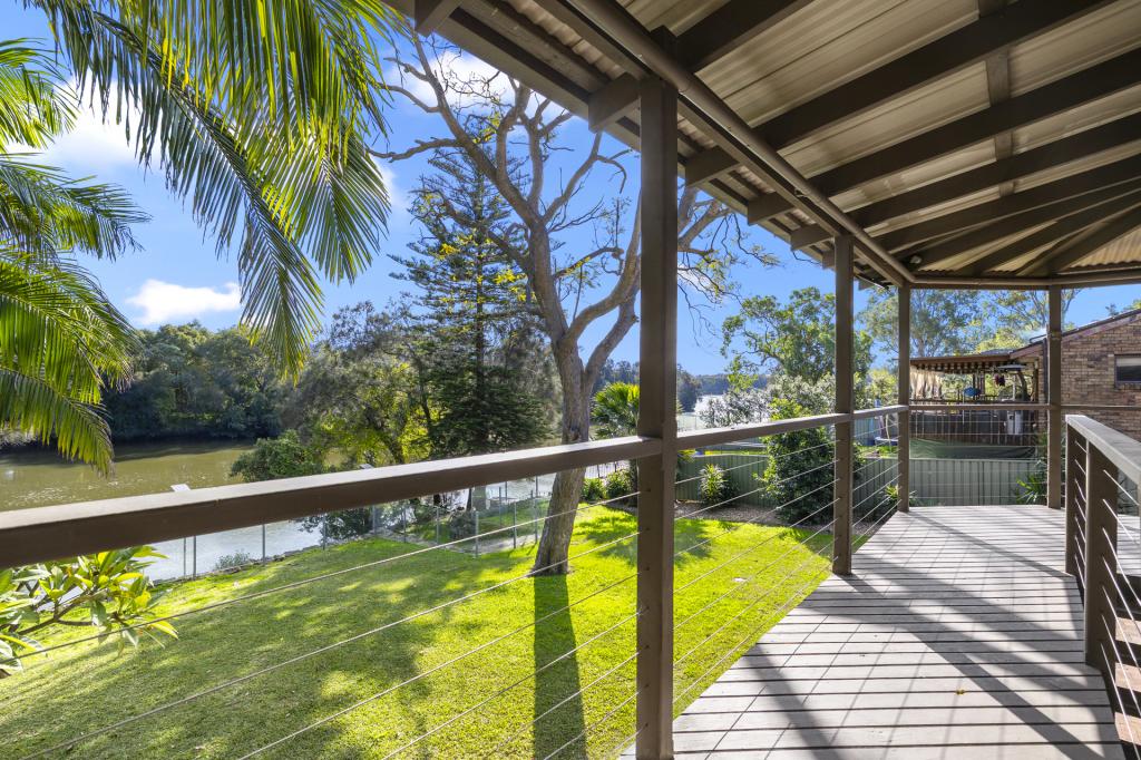 246 Henry Lawson Dr, Georges Hall, NSW 2198
