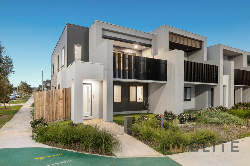 58 Alexander Bvd, Clyde North, VIC 3978