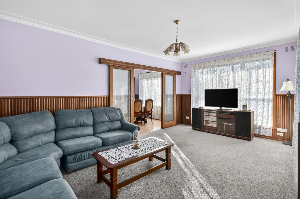 27 Willow Cres, Bell Park, VIC 3215
