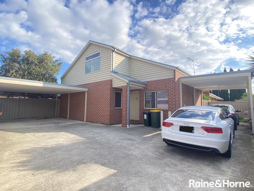 2/15 Honey Gr, St Albans, VIC 3021
