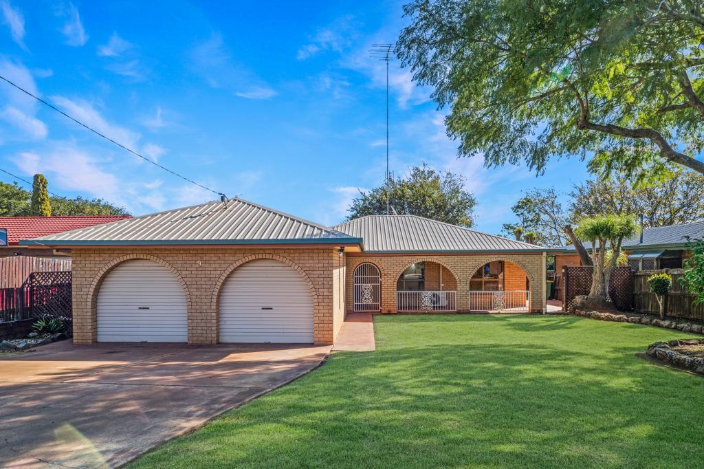 9 Batten Ct, Wilsonton, QLD 4350