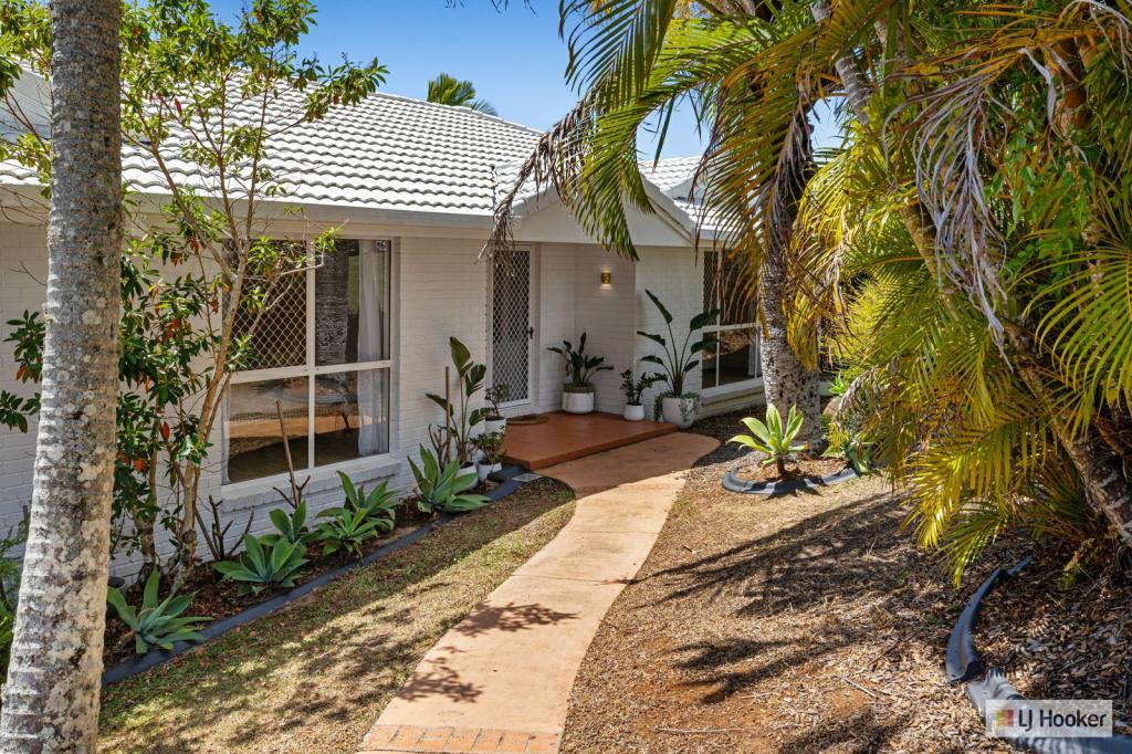 8 Jarrah Pl, Banora Point, NSW 2486