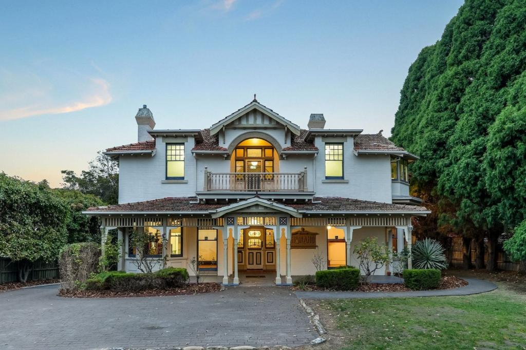7 Beach Rd, Sandy Bay, TAS 7005