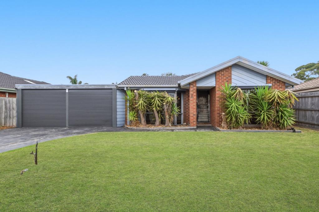 4 Maria Ct, Cranbourne North, VIC 3977