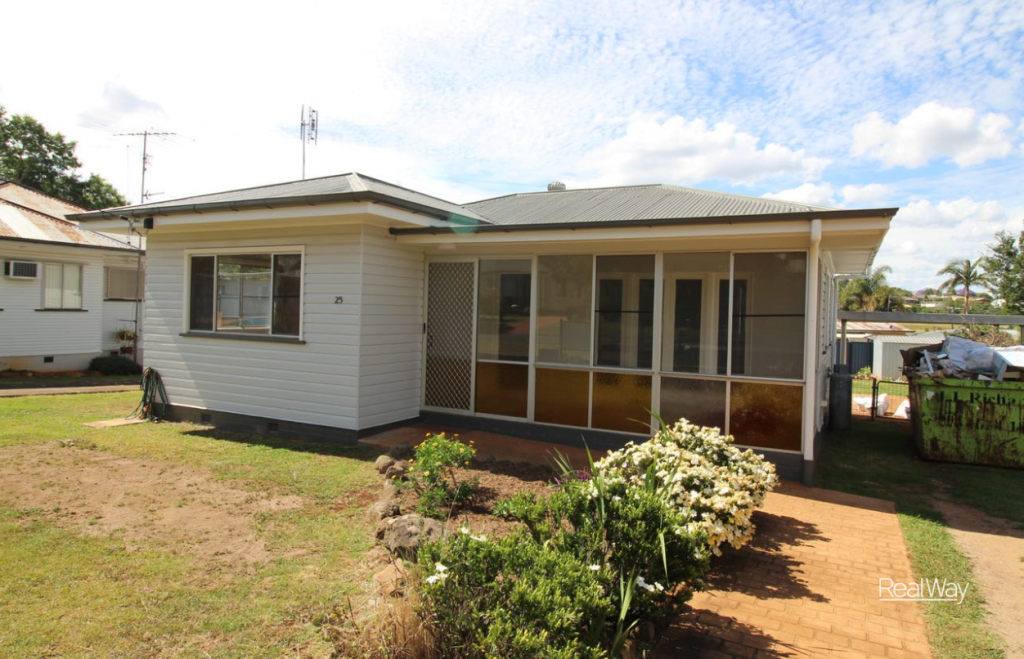 25 Tynedale Ave, Newtown, QLD 4350