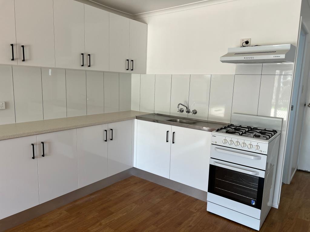 2/198 Cambridge St, Granville, QLD 4650