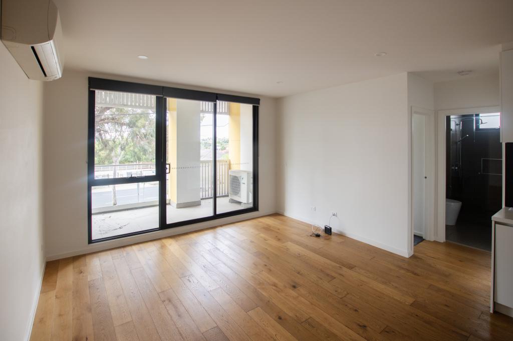 106/956 Doncaster Rd, Doncaster East, VIC 3109