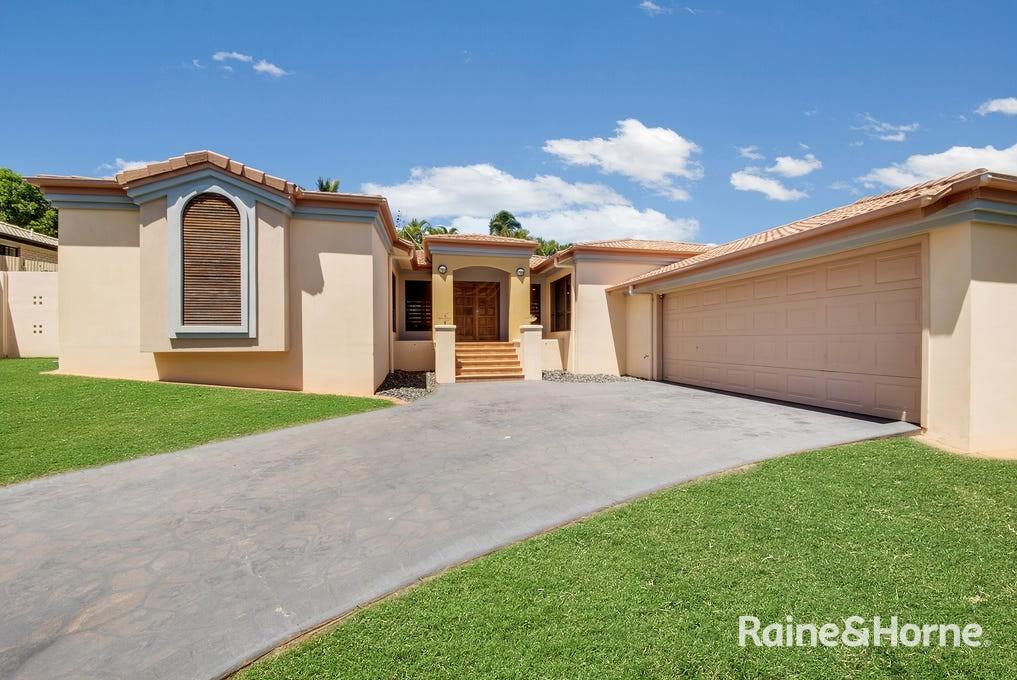 24 Waratah St, Kin Kora, QLD 4680