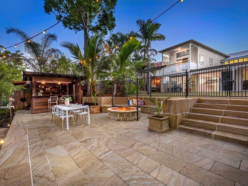 22 Gillan St, Norman Park, QLD 4170