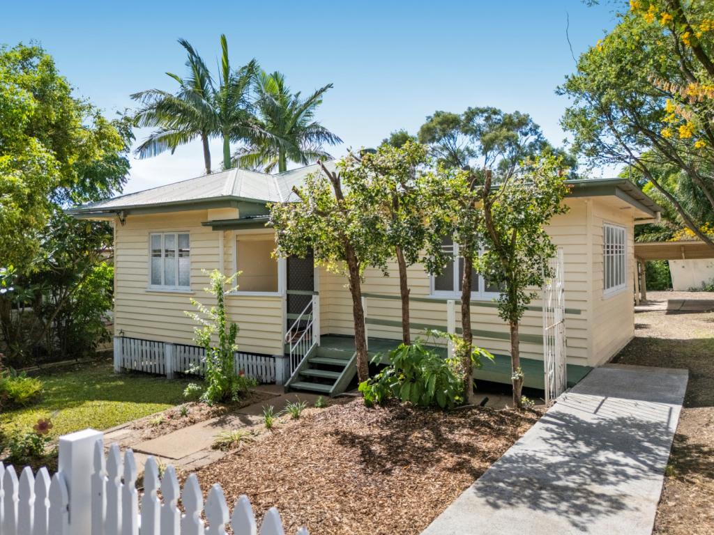 12 Mcgrath Lane, Booval, QLD 4304