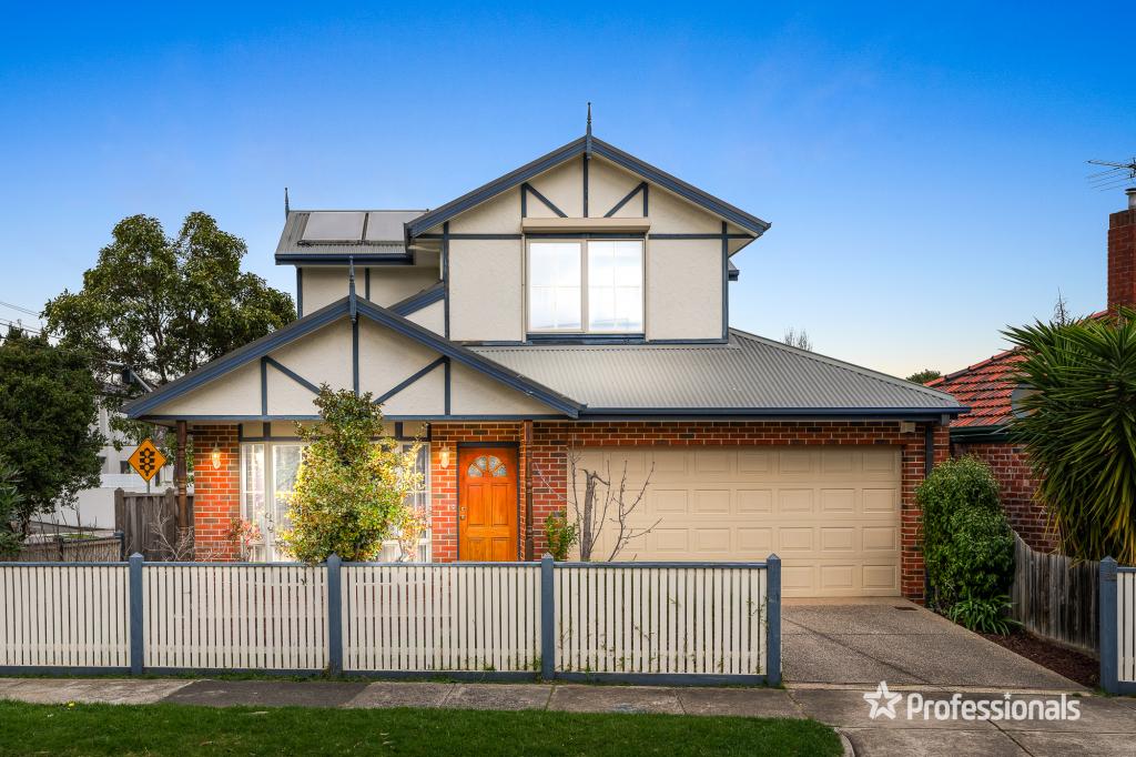 32 OAKLEIGH CRES, ORMOND, VIC 3204