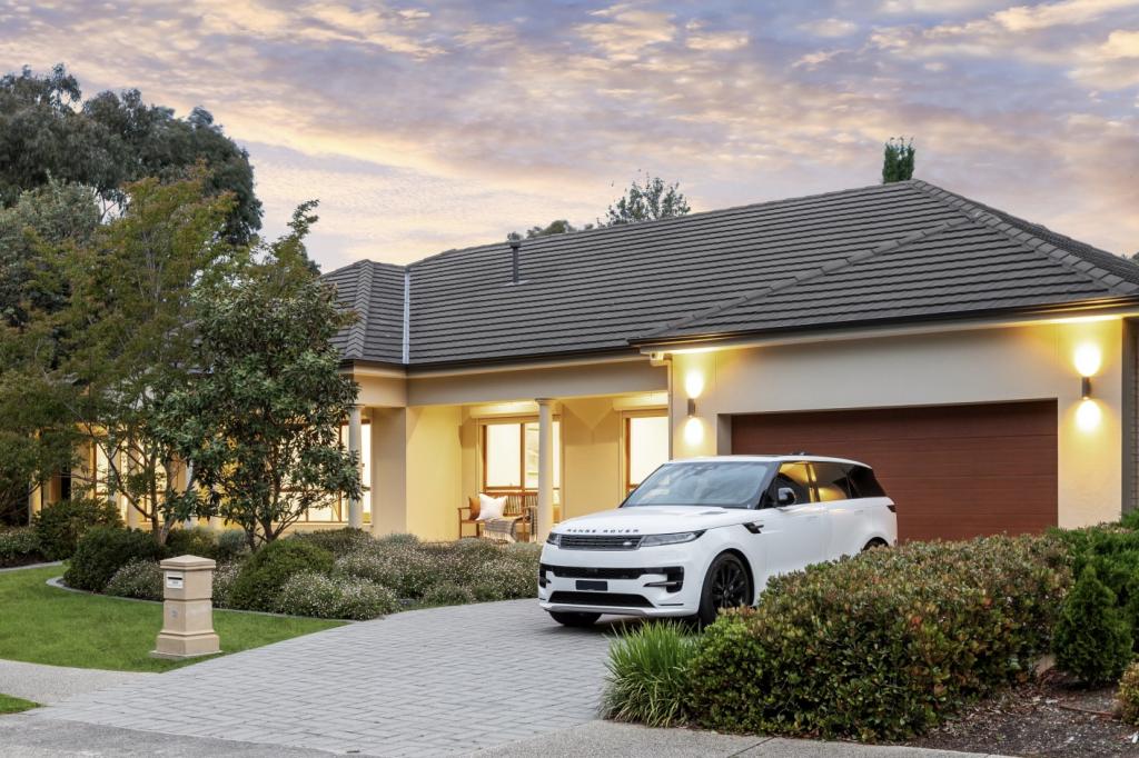 32 COULTER ST, FLAGSTAFF HILL, SA 5159