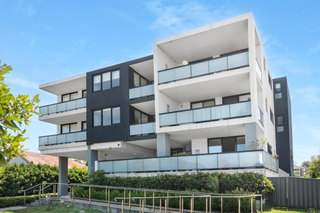 101/118 Gladstone Ave, Coniston, NSW 2500