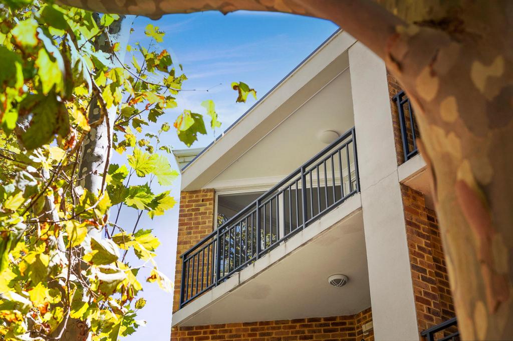 8/93 Grand Bvd, Joondalup, WA 6027