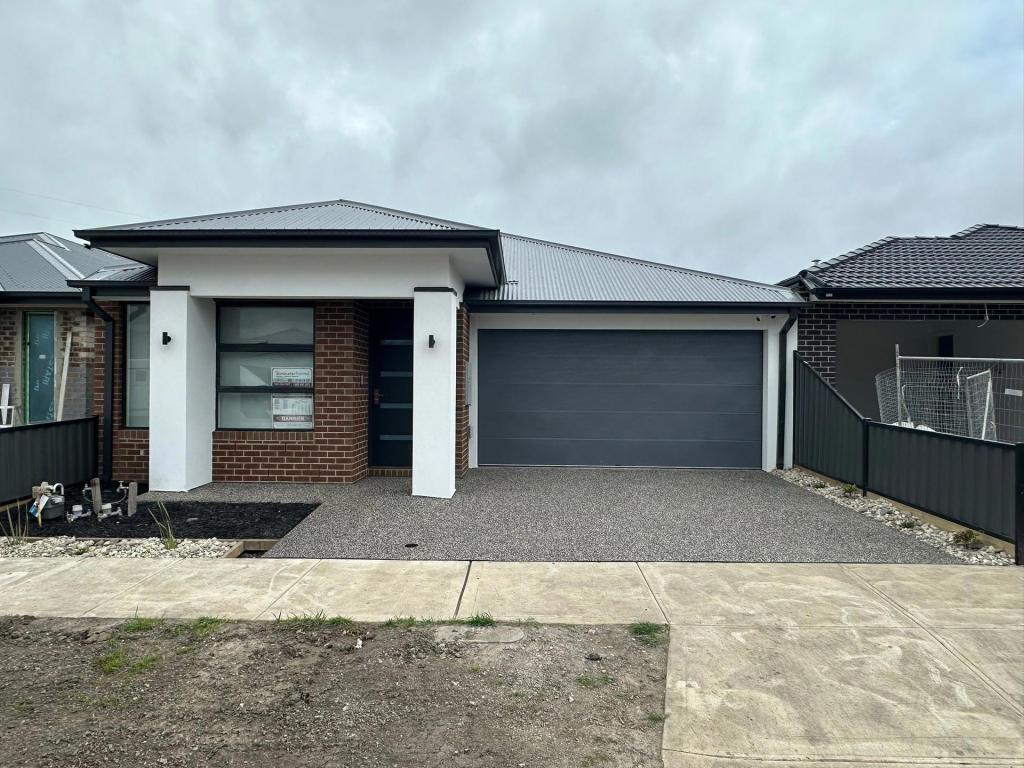 15 Lovicks Rd, Wollert, VIC 3750