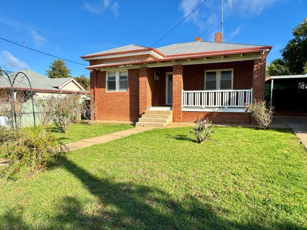 10 Coleman Rd, Parkes, NSW 2870