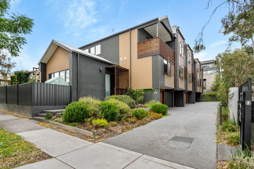 2/22 Luck St, Eltham, VIC 3095