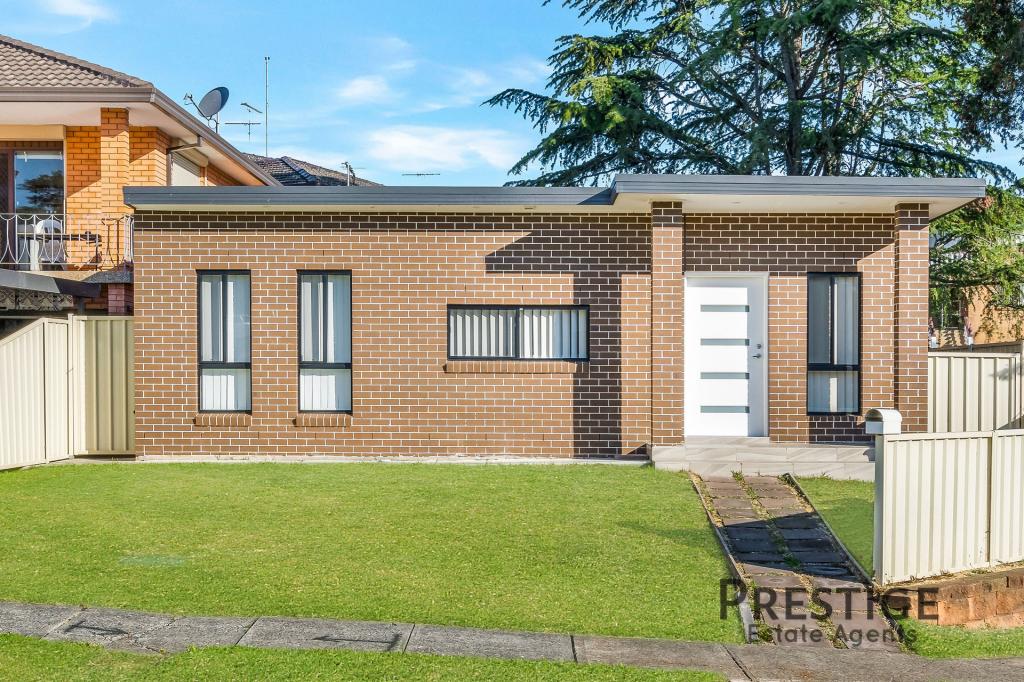 15a Piesley St, Prairiewood, NSW 2176