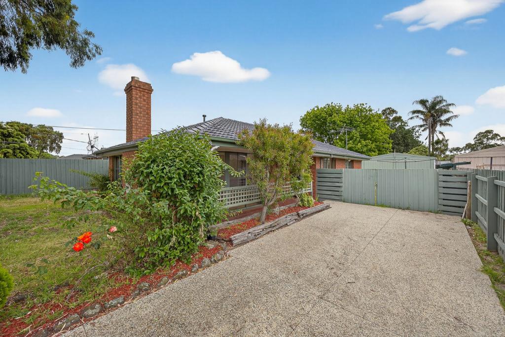 16 Delmont Ct, Cranbourne, VIC 3977