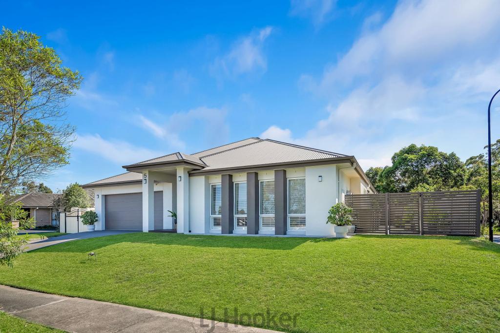 5 Bussorah Pl, Cameron Park, NSW 2285