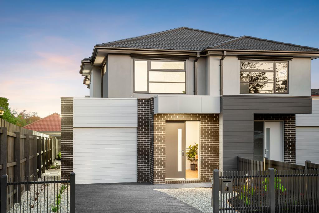 11 DOIDGE ST, BUNDOORA, VIC 3083