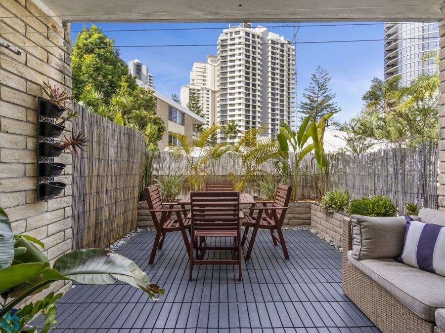 1/21 First Ave, Surfers Paradise, QLD 4217