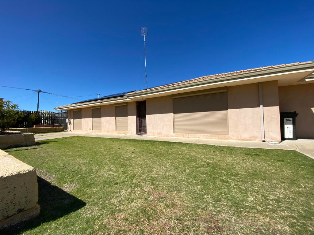 1 Canny Pl, Port Denison, WA 6525