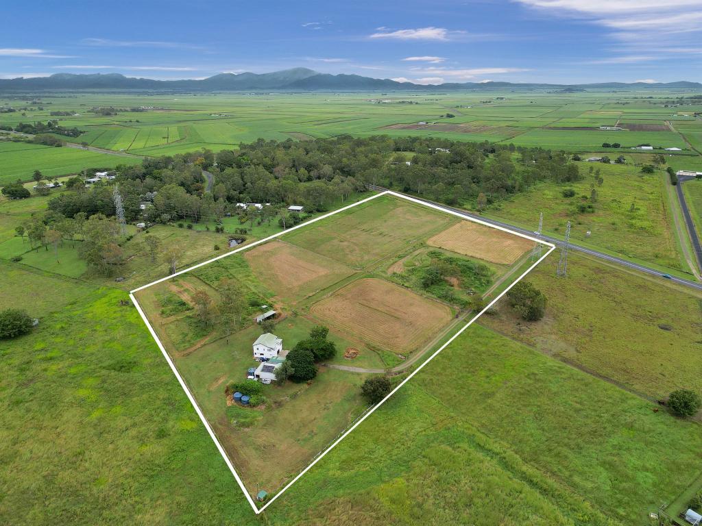 24904 Peak Downs Hwy, Victoria Plains, QLD 4751