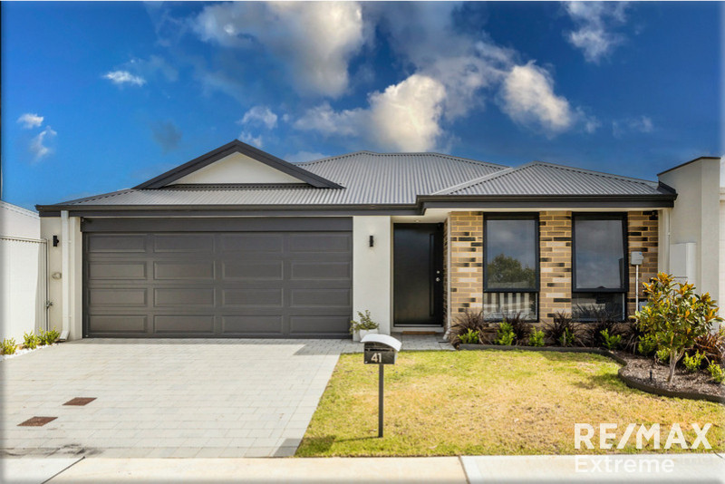 41 Bluewater Dr, Eglinton, WA 6034