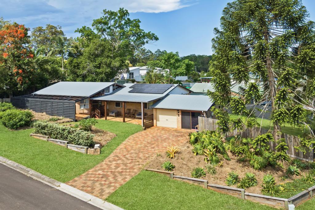 6 VISTA CT, GLASS HOUSE MOUNTAINS, QLD 4518