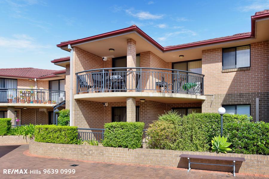 28/49 DOBSON CRES, BAULKHAM HILLS, NSW 2153