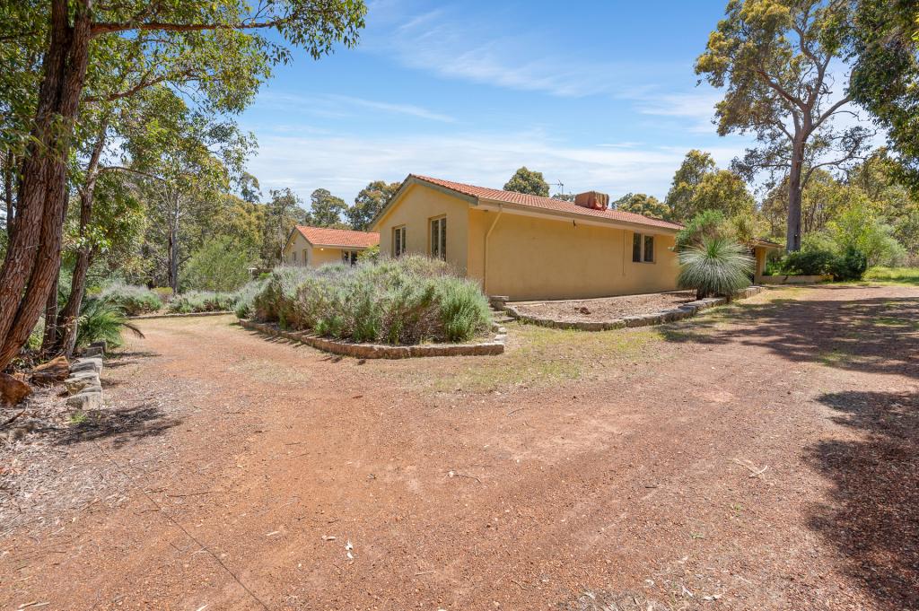 20 Simons Dr, Roleystone, WA 6111