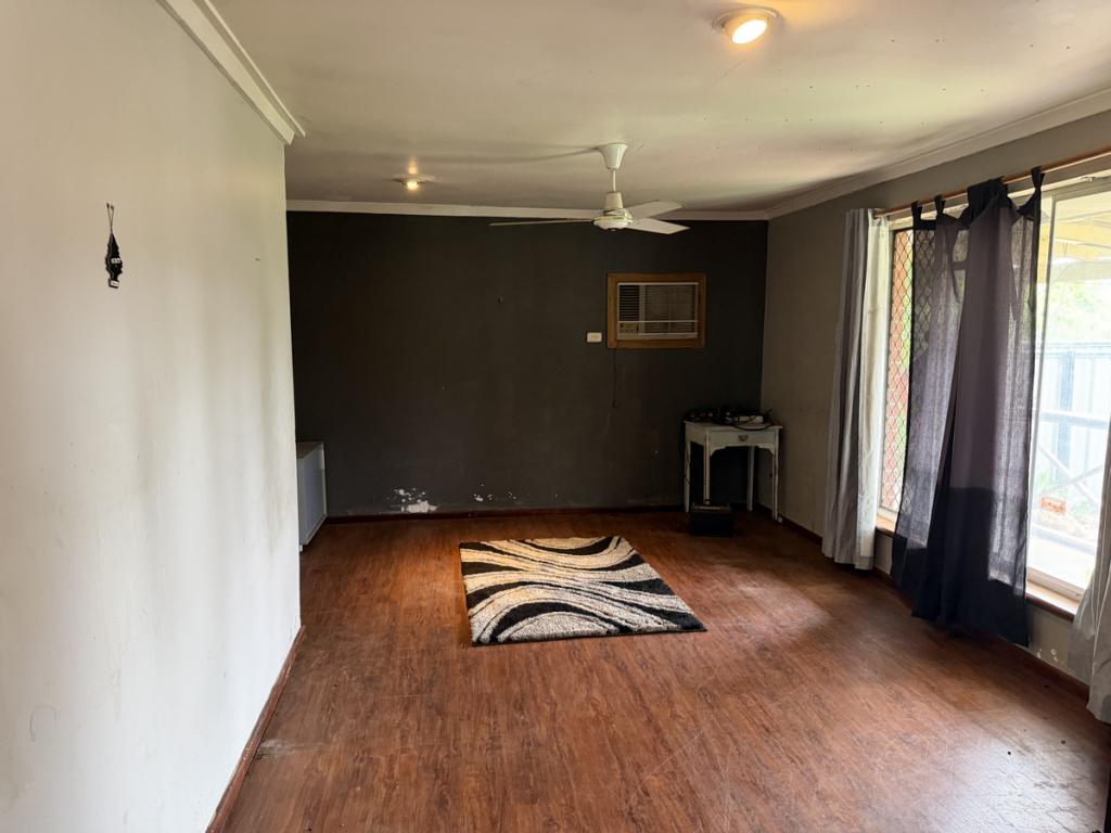 19 Bamlett St, Mount Nasura, WA 6112