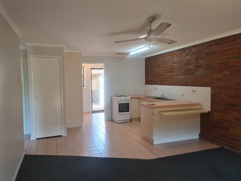 2/1 Donald Smith Dr, Bundaberg East, QLD 4670