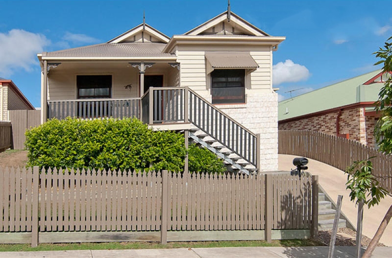 9 Glen Echo St, Springfield Lakes, QLD 4300