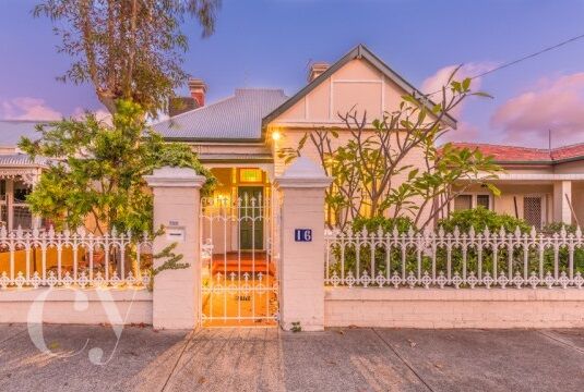 16 HARLEY ST, HIGHGATE, WA 6003