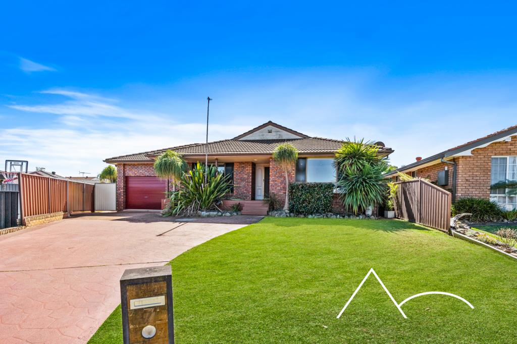 7 Thames Pl, Kearns, NSW 2558