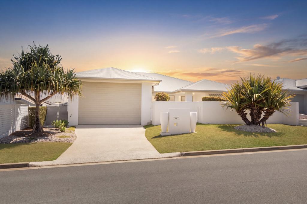 32 Lobelia Cres, Casuarina, NSW 2487