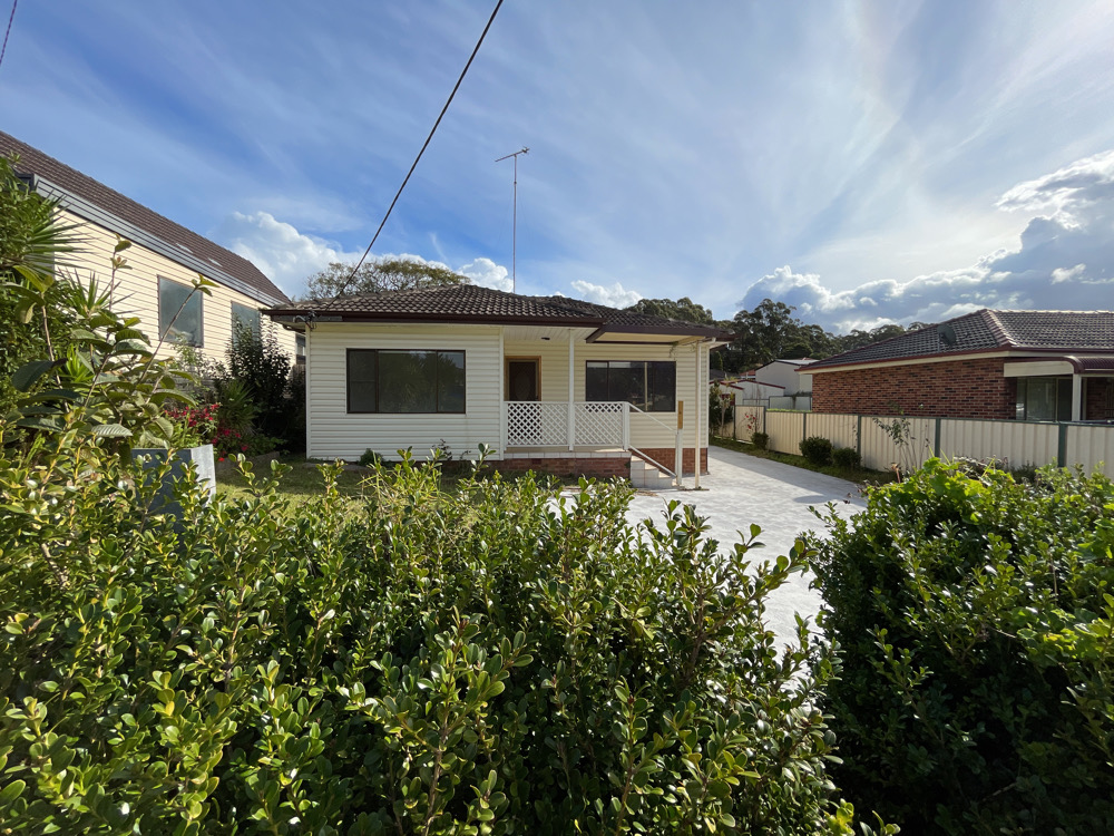 68 Barina Ave, Lake Heights, NSW 2502