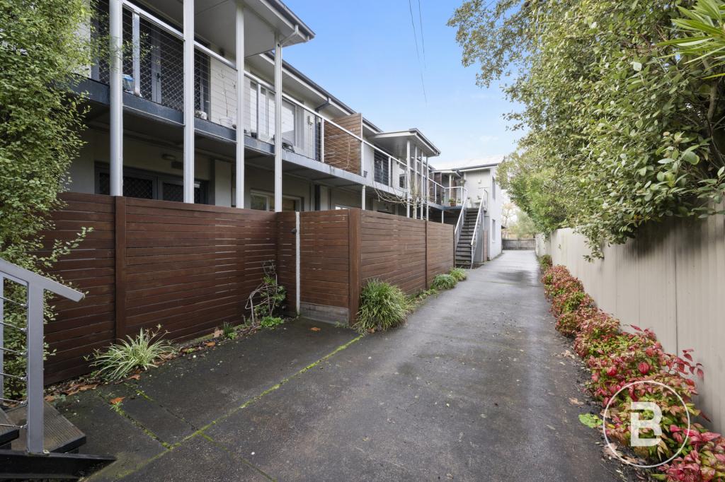 2/509 Drummond St S, Redan, VIC 3350