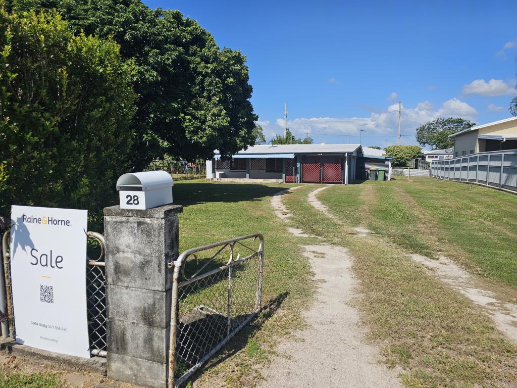 28 Cameron St, Ayr, QLD 4807