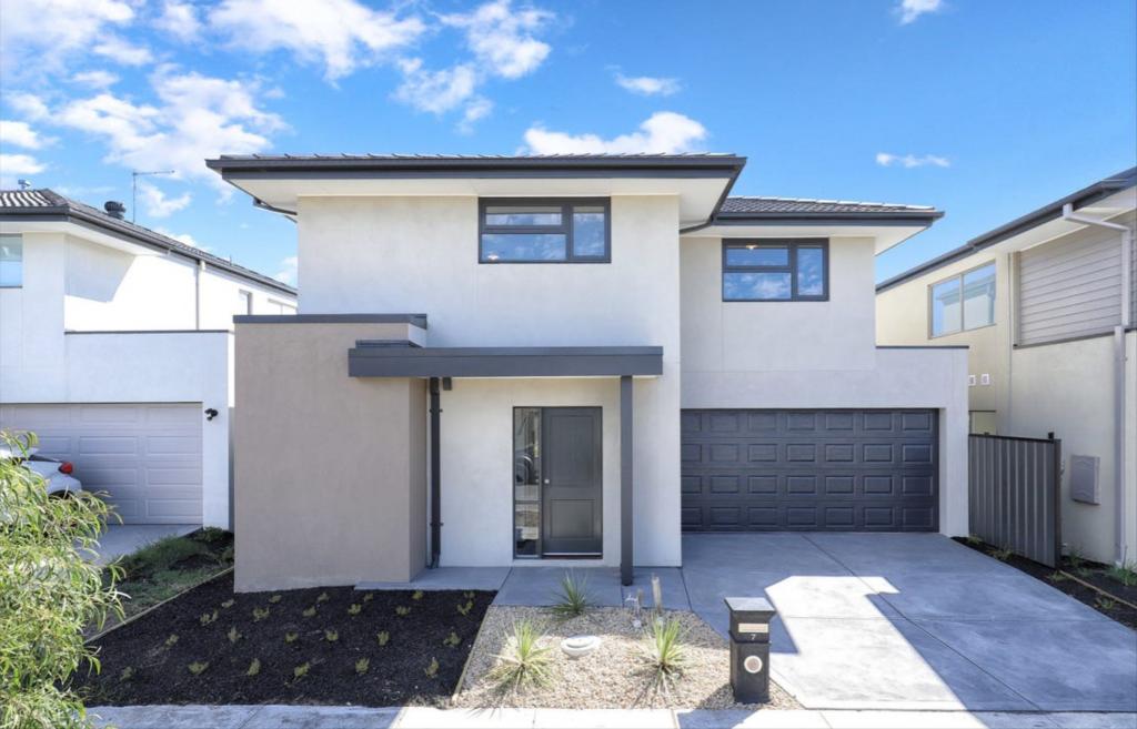 7 VIVID WAY, CRAIGIEBURN, VIC 3064