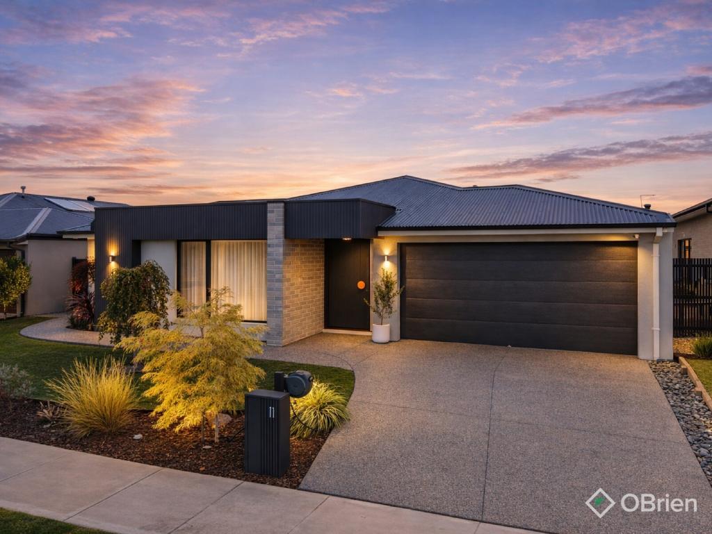 11 Mintbush Cct, Botanic Ridge, VIC 3977